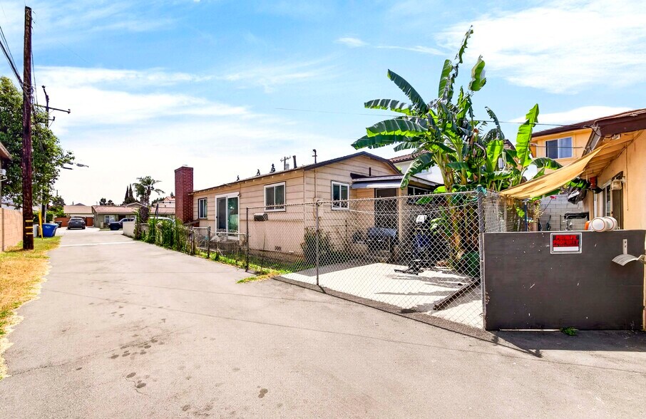 More Photos Of 15013 Indiana Ave, Paramount Apartments For Sale