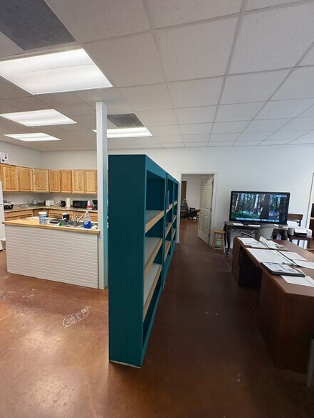 More Photos Of , Ashland Industrial For Sale