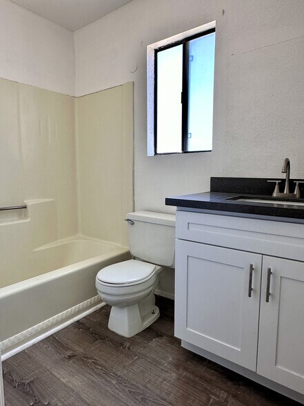 More Photos Of 619 E Ridgecrest Blvd, Ridgecrest Apartments For Sale