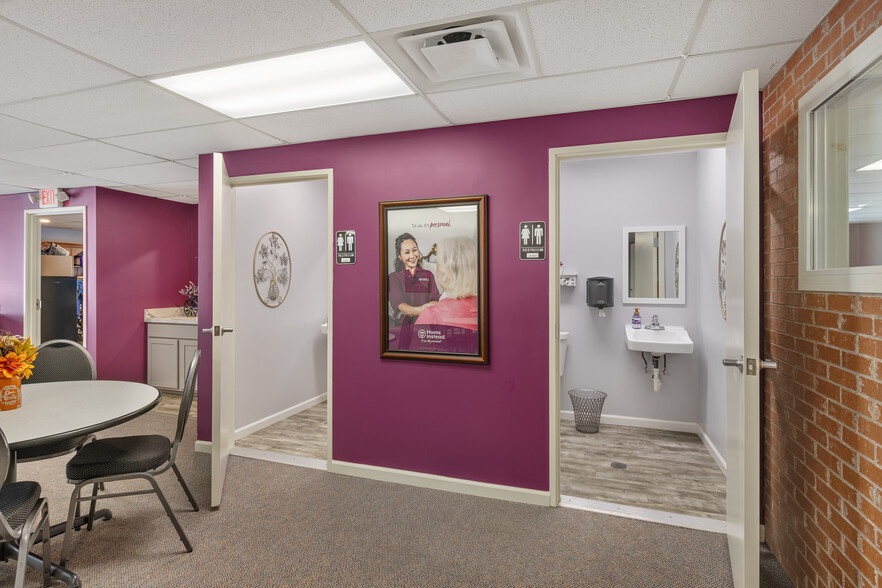 More Photos Of 5758 Cooley Lake Rd, Waterford Daycare Center For Sale