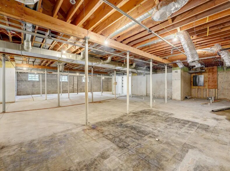 More Photos Of 1671 Summit Ave, Saint Paul Religious Facility For Sale