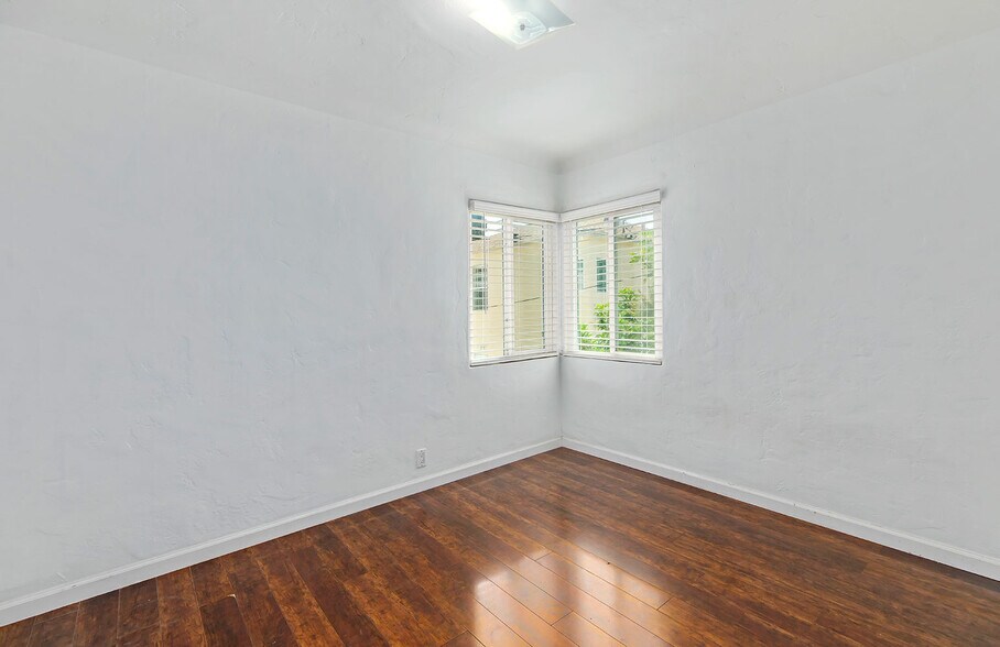 More Photos Of 2749 S Sepulveda Blvd, Los Angeles Multifamily For Sale