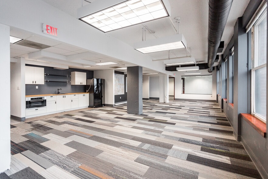 More Photos Of 1300 Broadway St, Detroit Office For Lease