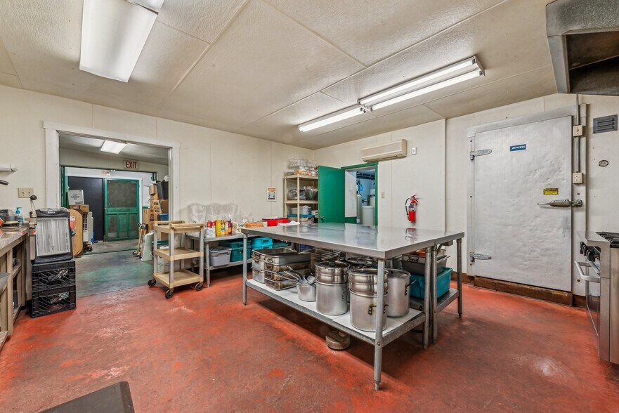 More Photos Of 8557 Mason Dixon Hwy, Meyersdale General Retail For Sale