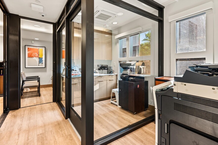 More Photos Of 122 W Main St, Aspen Office Residential For Sale