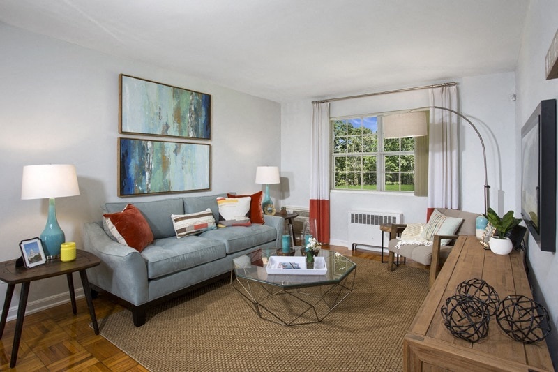 More Photos Of 3301 Chillum Rd, Mount Rainier Apartments For Sale