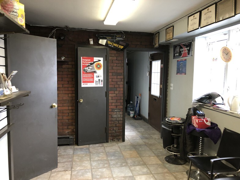 More Photos Of 5714 Old Sunrise Hwy, Massapequa Auto Repair For Sale