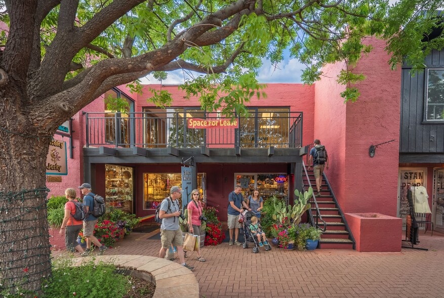 More Photos Of 273 N State Route 89A, Sedona Storefront For Lease
