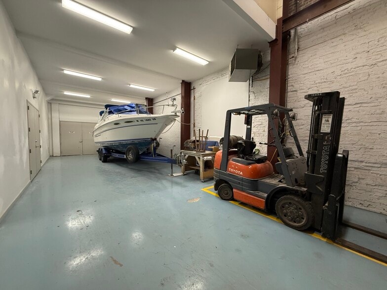 More Photos Of 1674 N Ada St, Chicago Warehouse For Sale