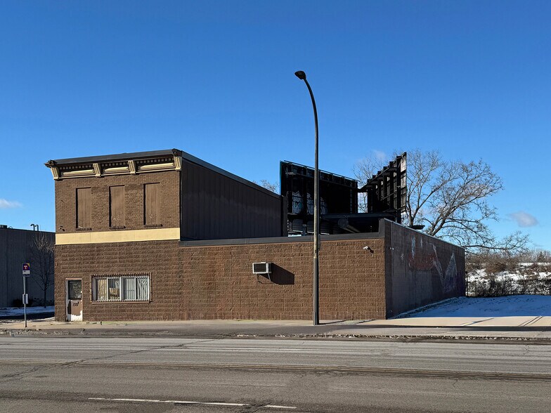 More Photos Of 1501 N Washington Ave, Minneapolis Warehouse For Sale
