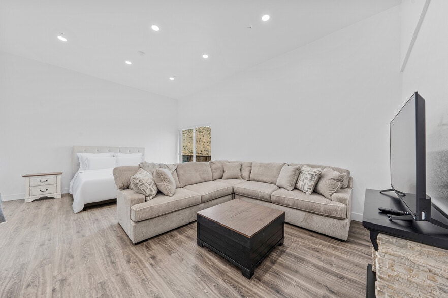 More Photos Of 1929 US-395, Gardnerville Apartments For Sale