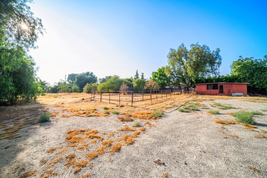 More Photos Of 1449 E Bennett Ave, Glendora Land For Sale