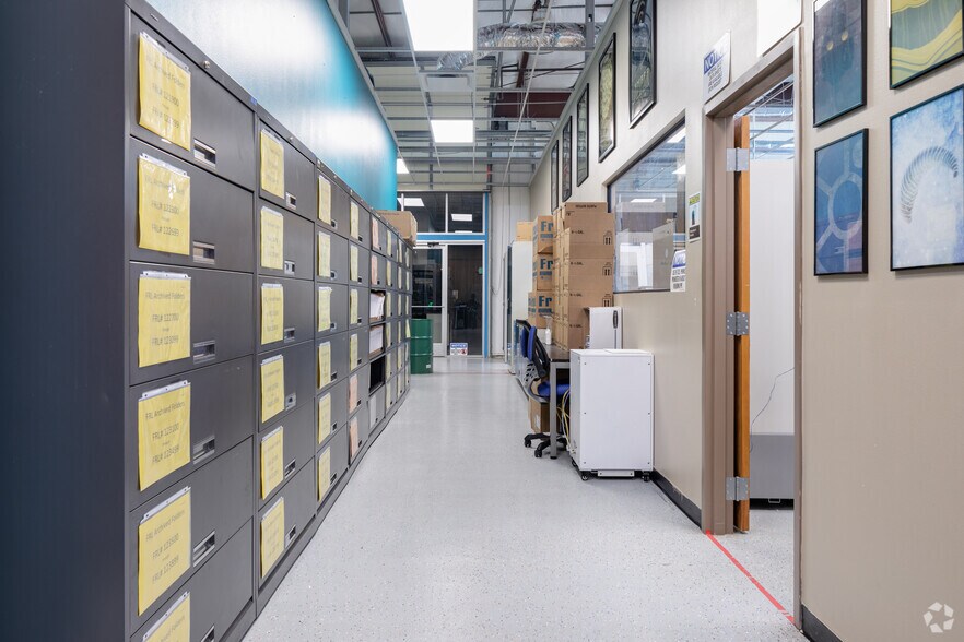 More Photos Of 3985 S Lincoln Ave, Loveland Research And Development For Lease