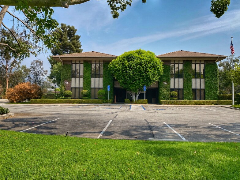 Primary Photo Of 741 Glenvia St, Glendale Office For Lease