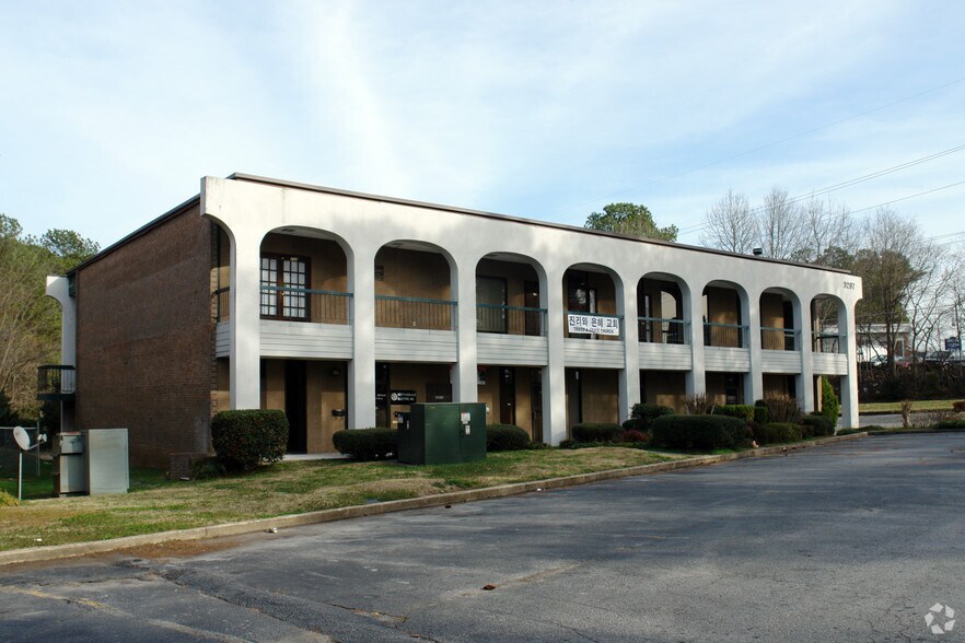 More Photos Of 3297 Northcrest Rd, Atlanta Office For Lease