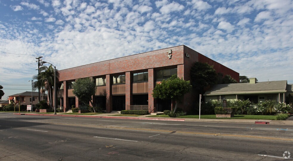 More Photos Of 1041 S Garfield Ave, Alhambra Medical For Lease