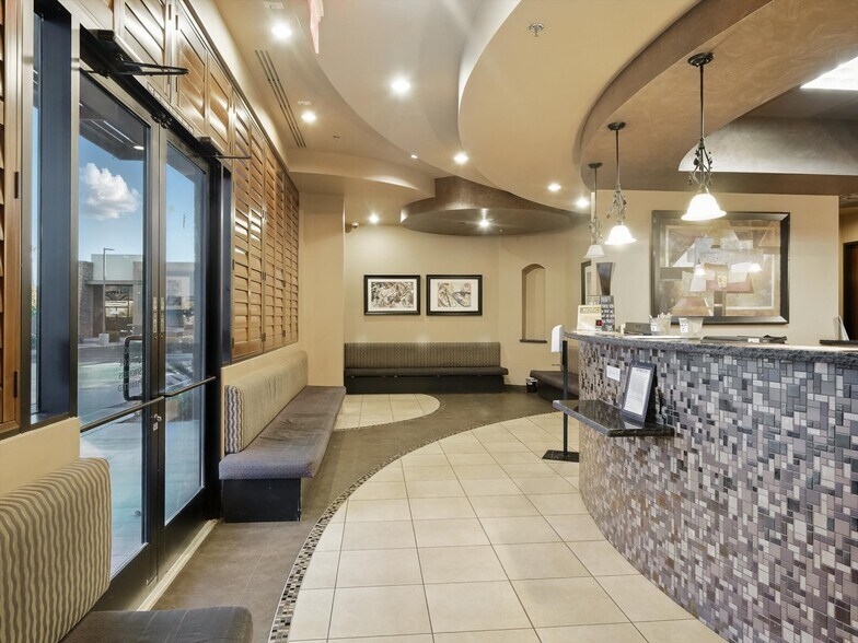 More Photos Of 16841 N 31st Ave, Phoenix Medical For Sale