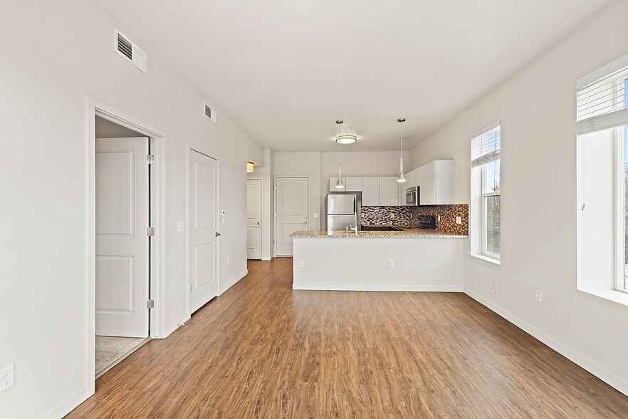 More Photos Of 1552 E 17th Ave, Denver Apartments For Lease