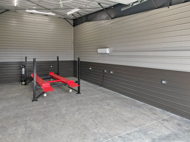 Primary Photo Of 4081 WA-970, Cle Elum Self Storage For Sale