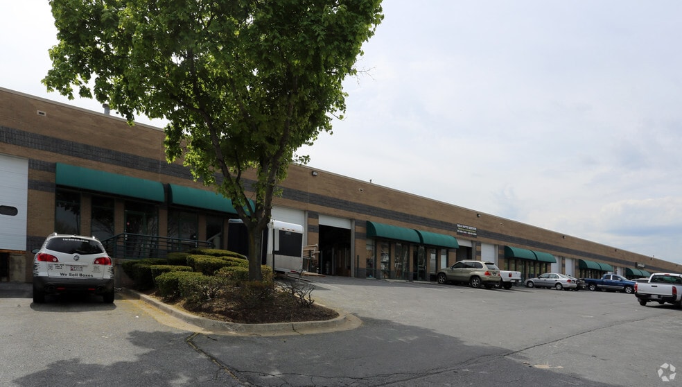 More Photos Of 7510-7606 Rickenbacker Dr, Gaithersburg Warehouse For Lease