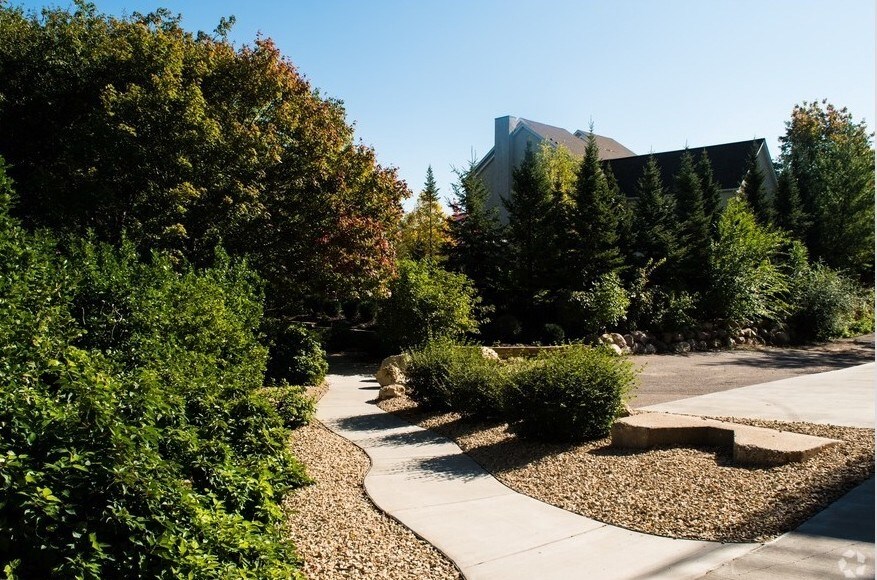 More Photos Of 702-722 N 1st St N, Minneapolis Apartments For Lease