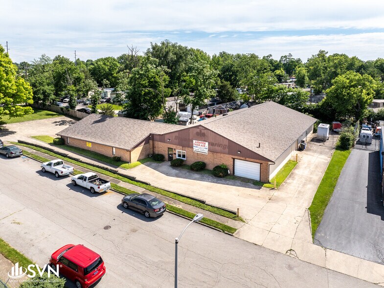 Primary Photo Of 881 Newtown Pike, Lexington Flex For Lease