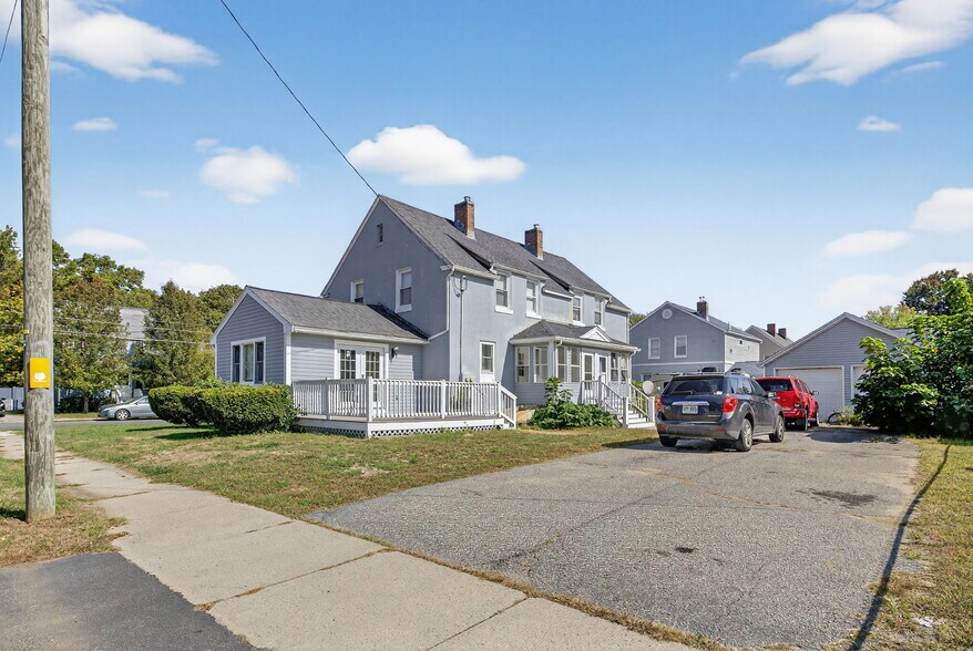 More Photos Of 18 Perry Ave, Nashua Apartments For Sale