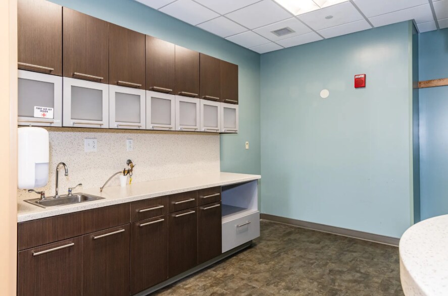 More Photos Of 110 N Main St, Dayton Office For Lease