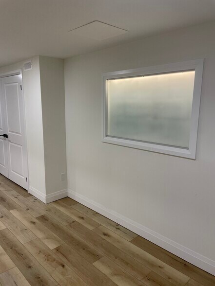 More Photos Of 434 Royal York Rd, Toronto Storefront Retail Residential For Lease