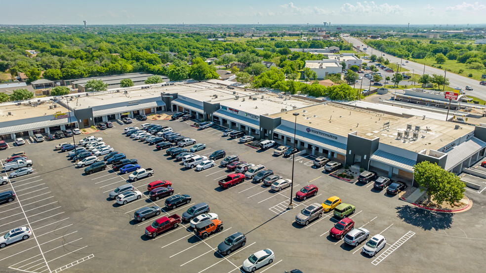 Primary Photo Of 15803 Windermere Dr, Pflugerville General Retail For Lease