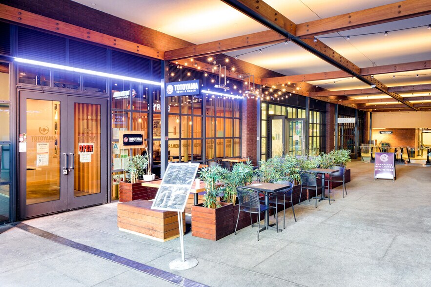 More Photos Of 6201 Hollywood Blvd, Hollywood Apartments For Lease