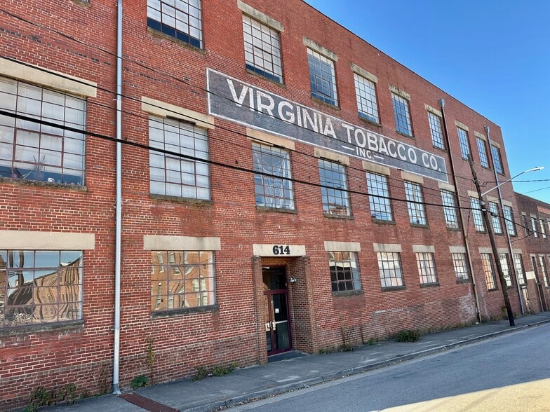 More Photos Of 614 Lynn St, Danville Apartments For Lease