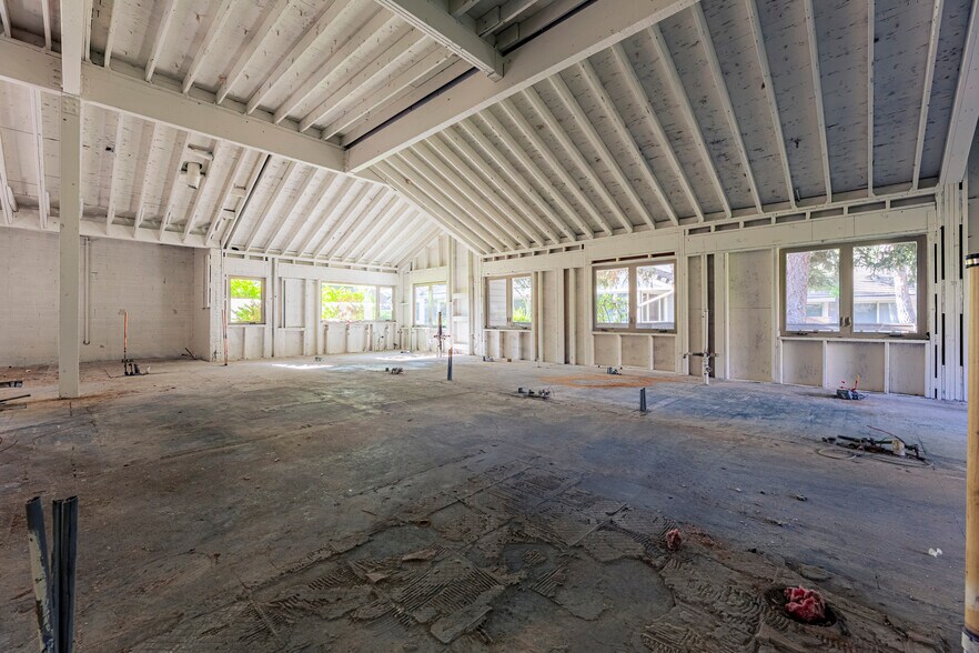 More Photos Of 8000 E Prentice Ave, Englewood Office For Sale