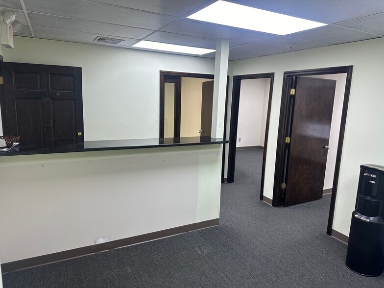 More Photos Of 188 Eagle Rock Ave, Roseland Office For Sale