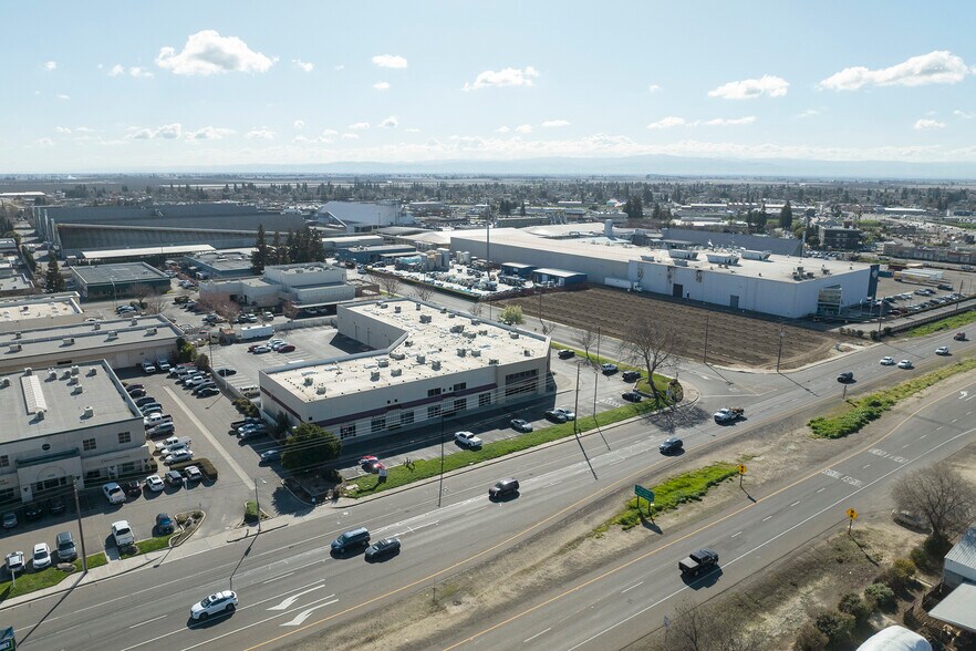 More Photos Of 4230 Kiernan Ave, Modesto Research And Development For Lease