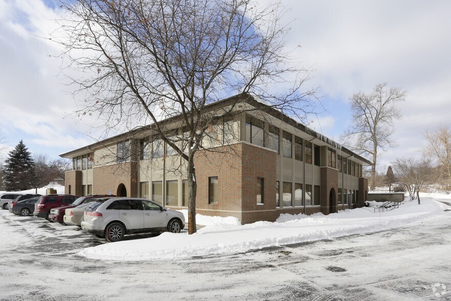 More Photos Of 4764 Fulton St E, Ada Office For Lease