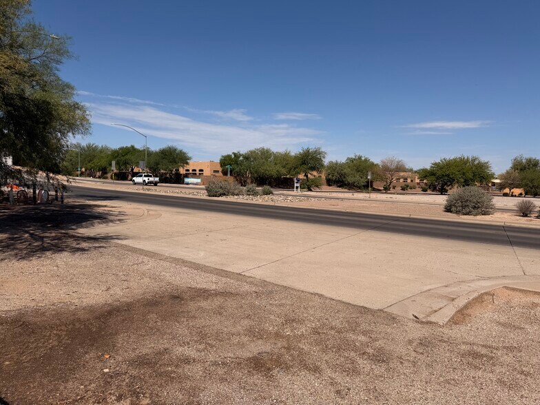 More Photos Of 7821 E Wrightstown Rd, Tucson Freestanding For Sale