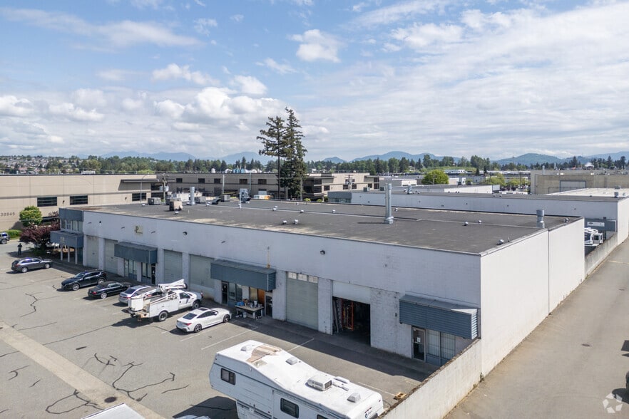 More Photos Of 30950 Wheel Ave, Abbotsford Warehouse For Lease
