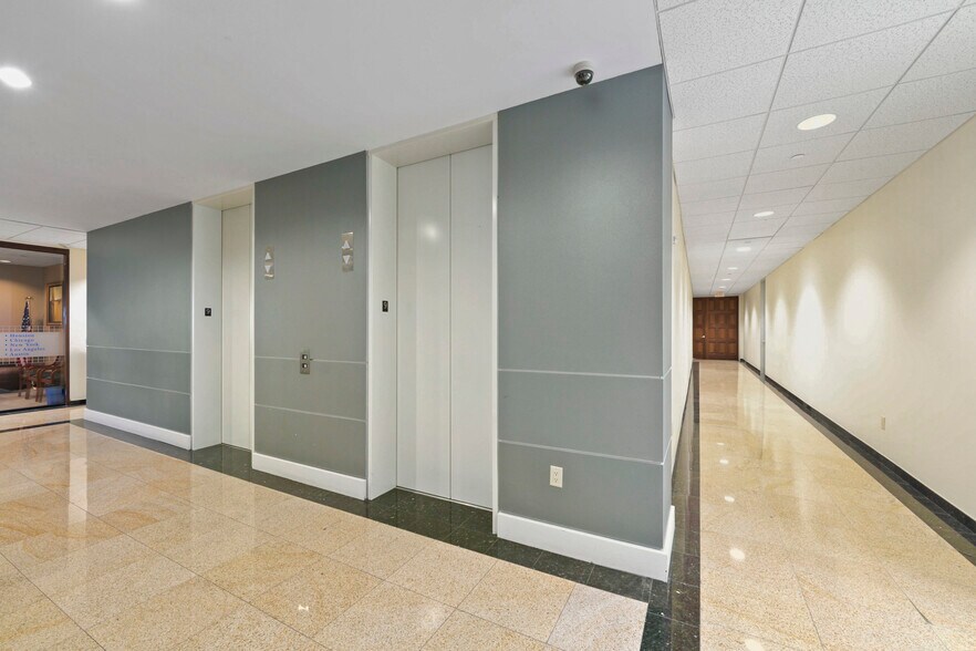 More Photos Of 9999 Bellaire Blvd, Houston Medical For Lease