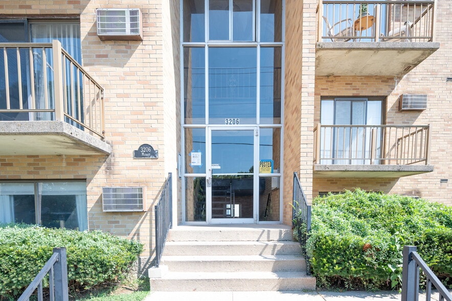 More Photos Of 3204 Mozart Ave, Cincinnati Apartments For Sale