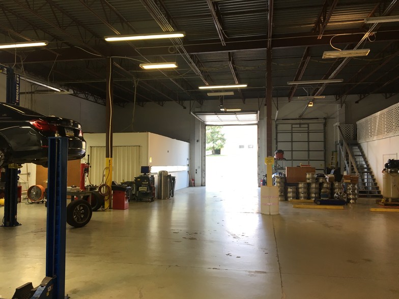 More Photos Of 2521 Yellow Springs Rd, Malvern Warehouse For Lease