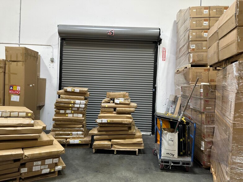 More Photos Of 1979-1999 Davis St, San Leandro Distribution For Lease