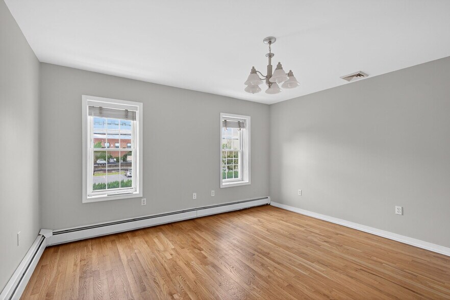 More Photos Of 449-451 W Linden St, Allentown Office For Sale