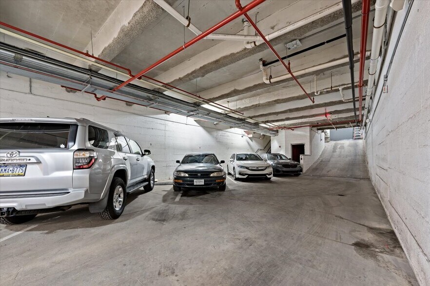More Photos Of 128 N 8th St, Allentown Warehouse For Sale