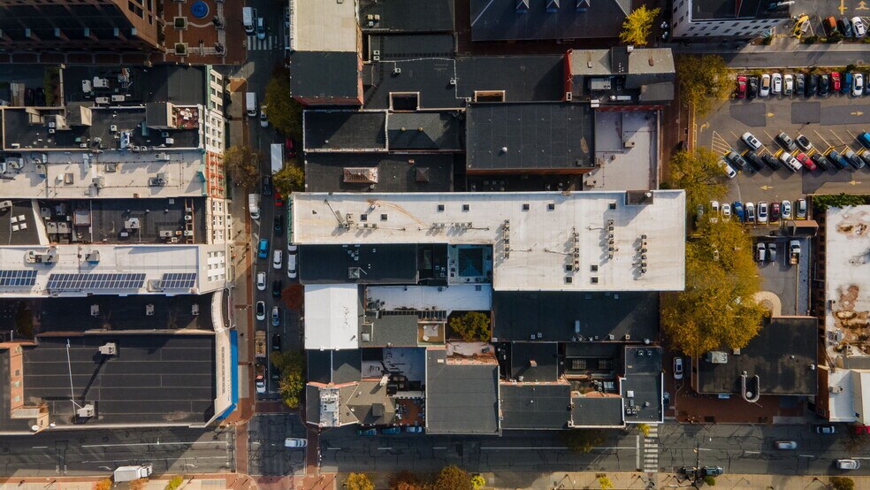 More Photos Of 44 N Queen St, Lancaster Apartments For Lease