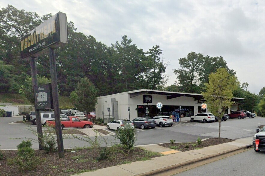 More Photos Of 1994 Hendersonville Rd, Asheville Freestanding For Sale