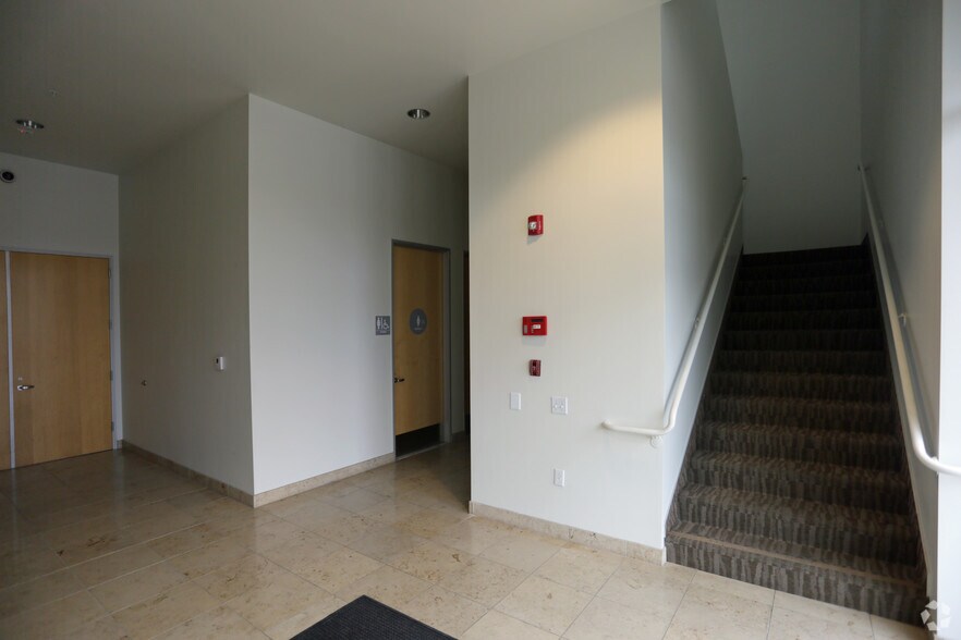 More Photos Of 19340 Jesse Ln, Riverside Unknown For Lease