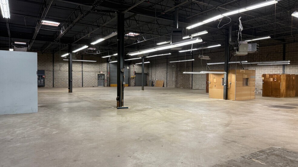 More Photos Of 155 Adams Ave, Hauppauge Warehouse For Sale