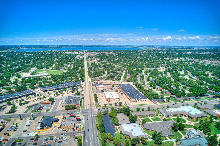 More Photos Of 2103 W Britton Rd, Oklahoma City Freestanding For Lease