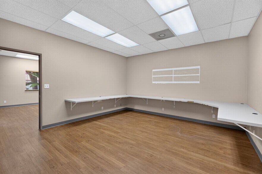 More Photos Of 113 N R St, Madera Land For Sale